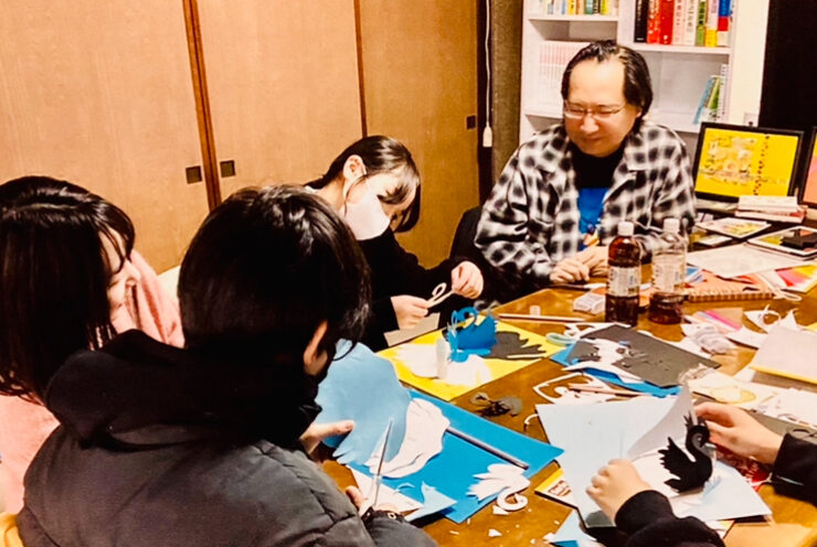 学童保育向け出前授業。切り絵アートの講師。ハンドメイド