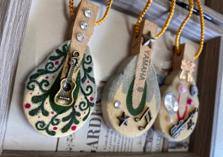 出前授業の音育教室でハンドメイドも行います。