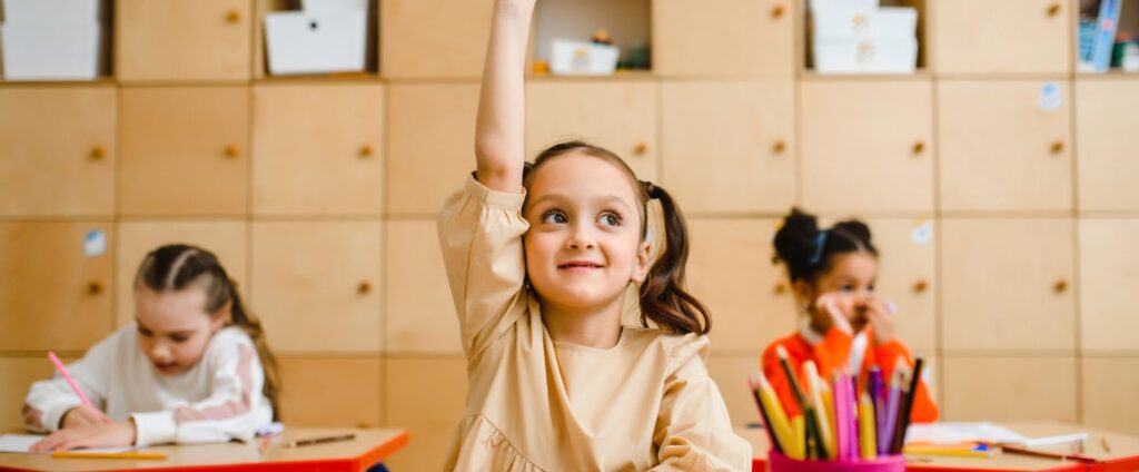 インストラクター・講師の求人募集！岡山県を中心に講師登録。ヨガ・ピラティス・硬筆・運動など各種教室を始めたい方。副業や個人事業主の方、未経験の方も歓迎。