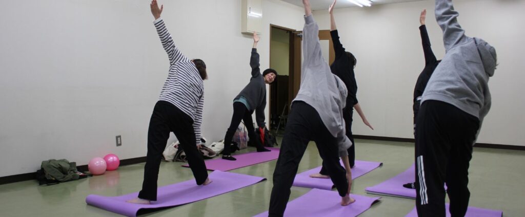 インストラクター・講師の求人募集！岡山県を中心に講師登録。ヨガ・ピラティス・硬筆・運動など各種教室を始めたい方。副業や個人事業主の方、未経験の方も歓迎。