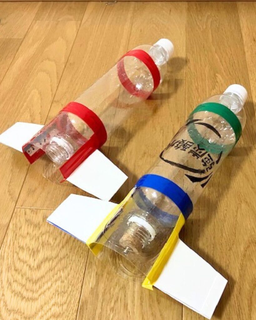 ペットボトルロケットの制作。出前授業やオンライン講座も可能です。