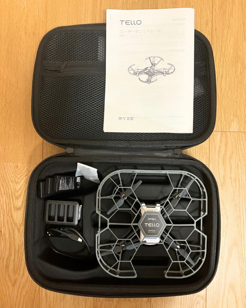 DJIのTelloトイドローンの操縦について。貸出レンタルも行っています。学校教育やプログラミング講座・放課後児童クラブの出前授業など。操縦したい個人の方も利用可能です。